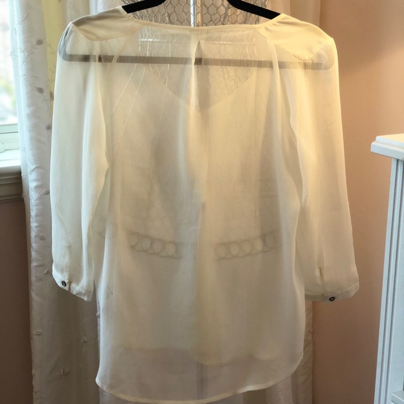 KIMCHI BLUE White Blouse - Picture 2 of 3